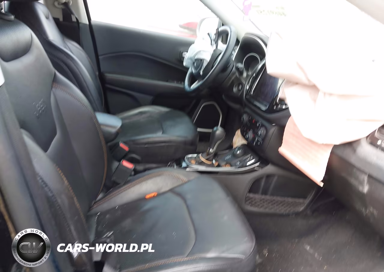 2019 Jeep Compass Limited 4X4 VIN:3C4NJDCB0KT678714 - 5