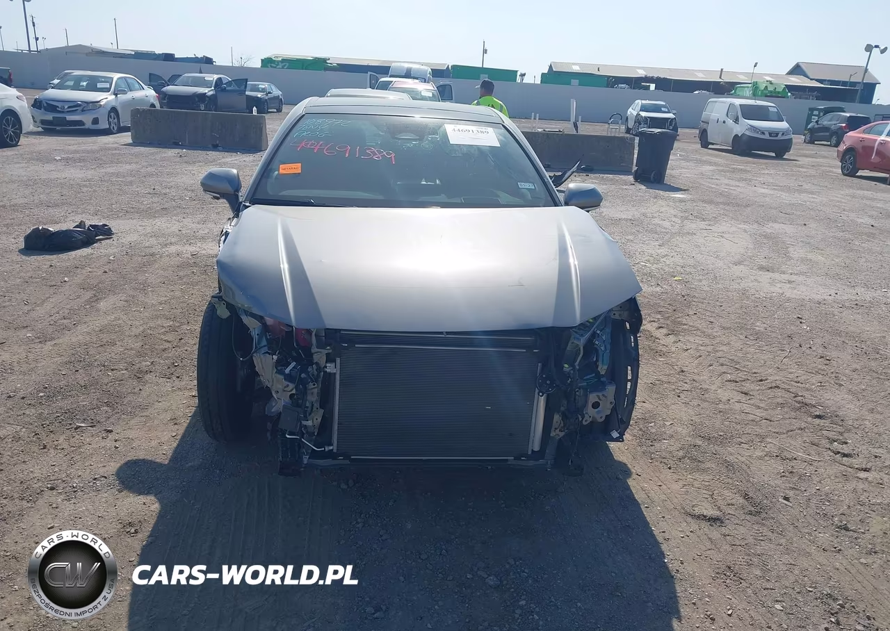 2025 Toyota Camry Xse VIN:4T1DAACK2SU574740 - 13