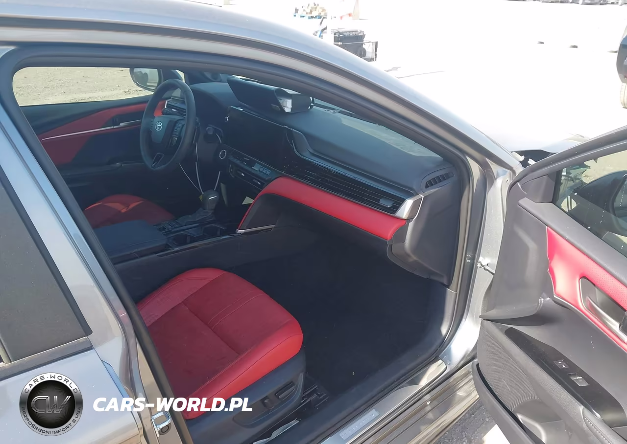 2025 Toyota Camry Xse VIN:4T1DAACK2SU574740 - 5