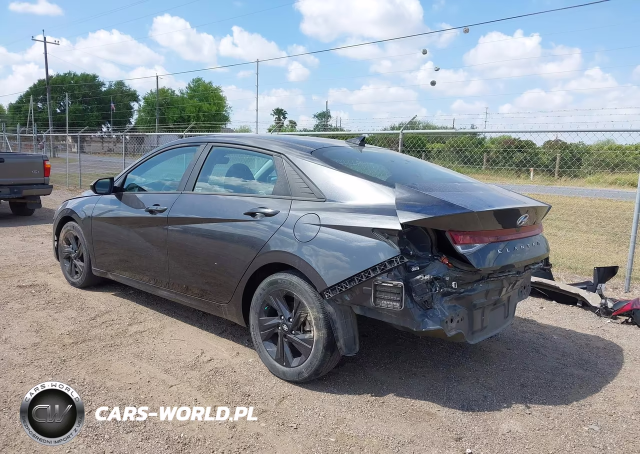 2022 Hyundai Elantra Sel VIN:5NPLM4AG1NH079273 - 3