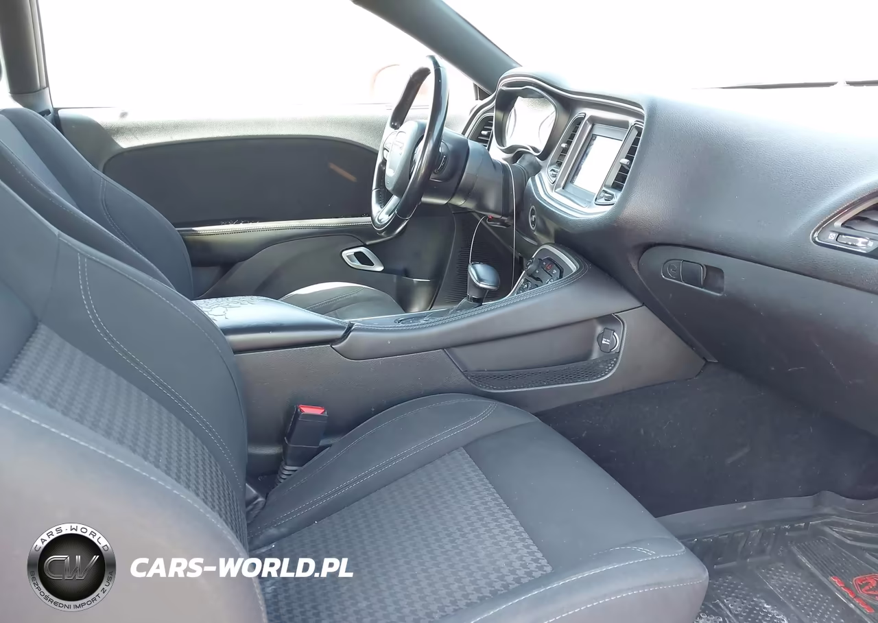 2019 Dodge Challenger Sxt VIN:2C3CDZAG0KH635417 - 5