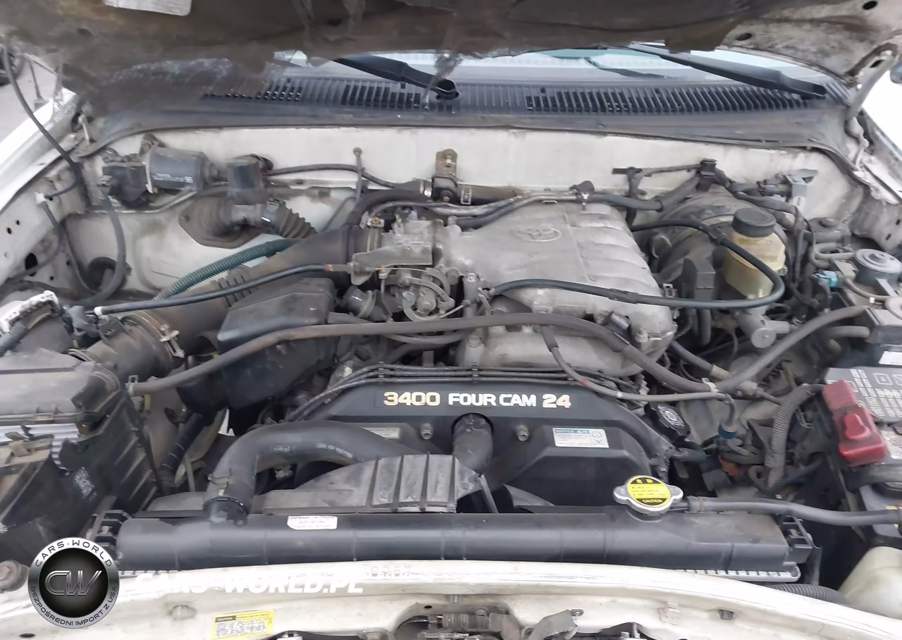 1999 Toyota Tacoma VIN:4TAWN72N9XZ467433 - 10
