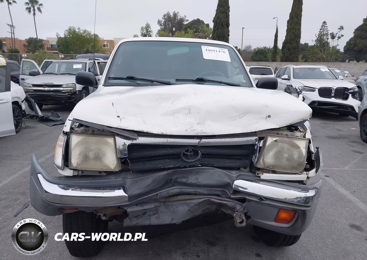 1999 Toyota Tacoma VIN:4TAWN72N9XZ467433 - 12