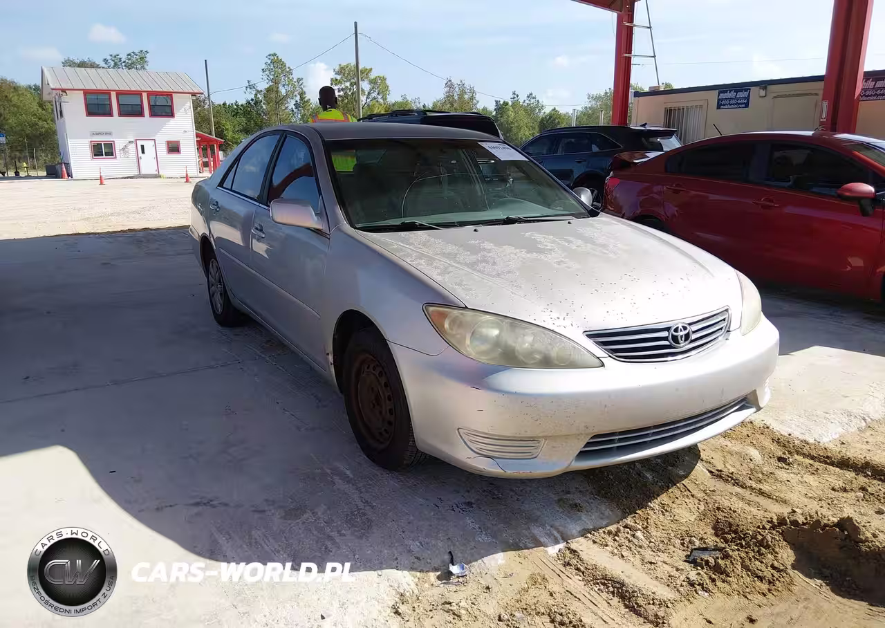 2005 Toyota Camry Le