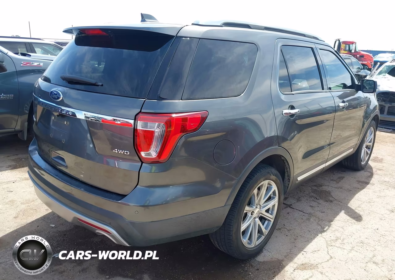 2017 Ford Explorer Limited VIN:1FM5K8F85HGC92822 - 4