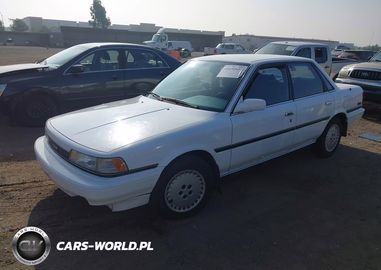 1990 Toyota Camry Le VIN:JT2SV22E3L3399108 - 2