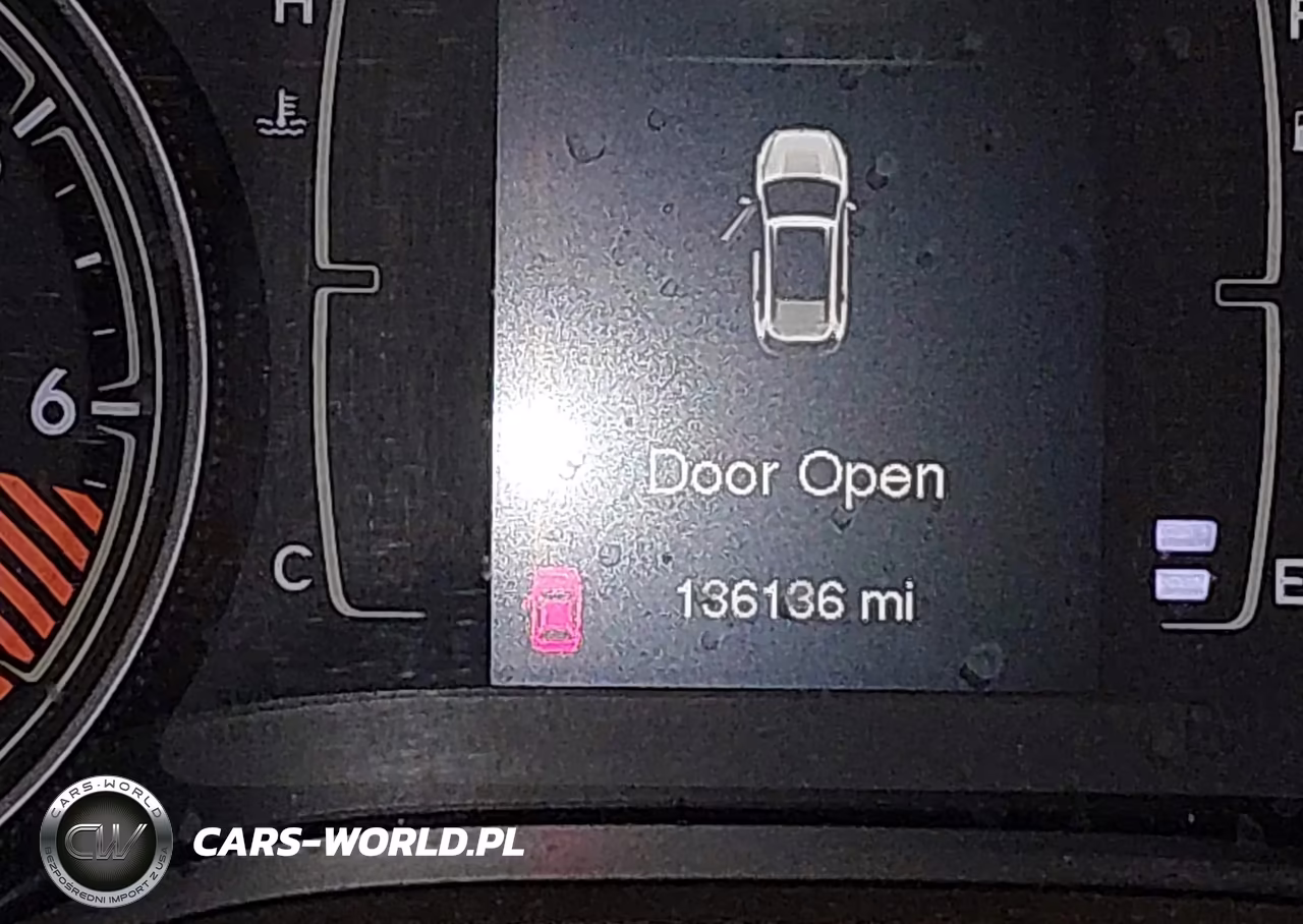 2015 Jeep Cherokee Sport VIN:1C4PJMAB1FW593568 - 15