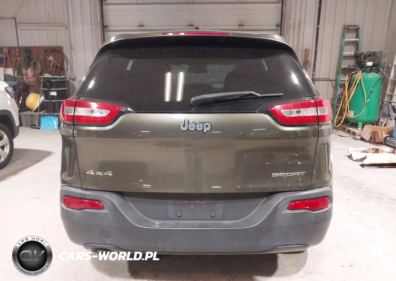 2015 Jeep Cherokee Sport VIN:1C4PJMAB1FW593568 - 16