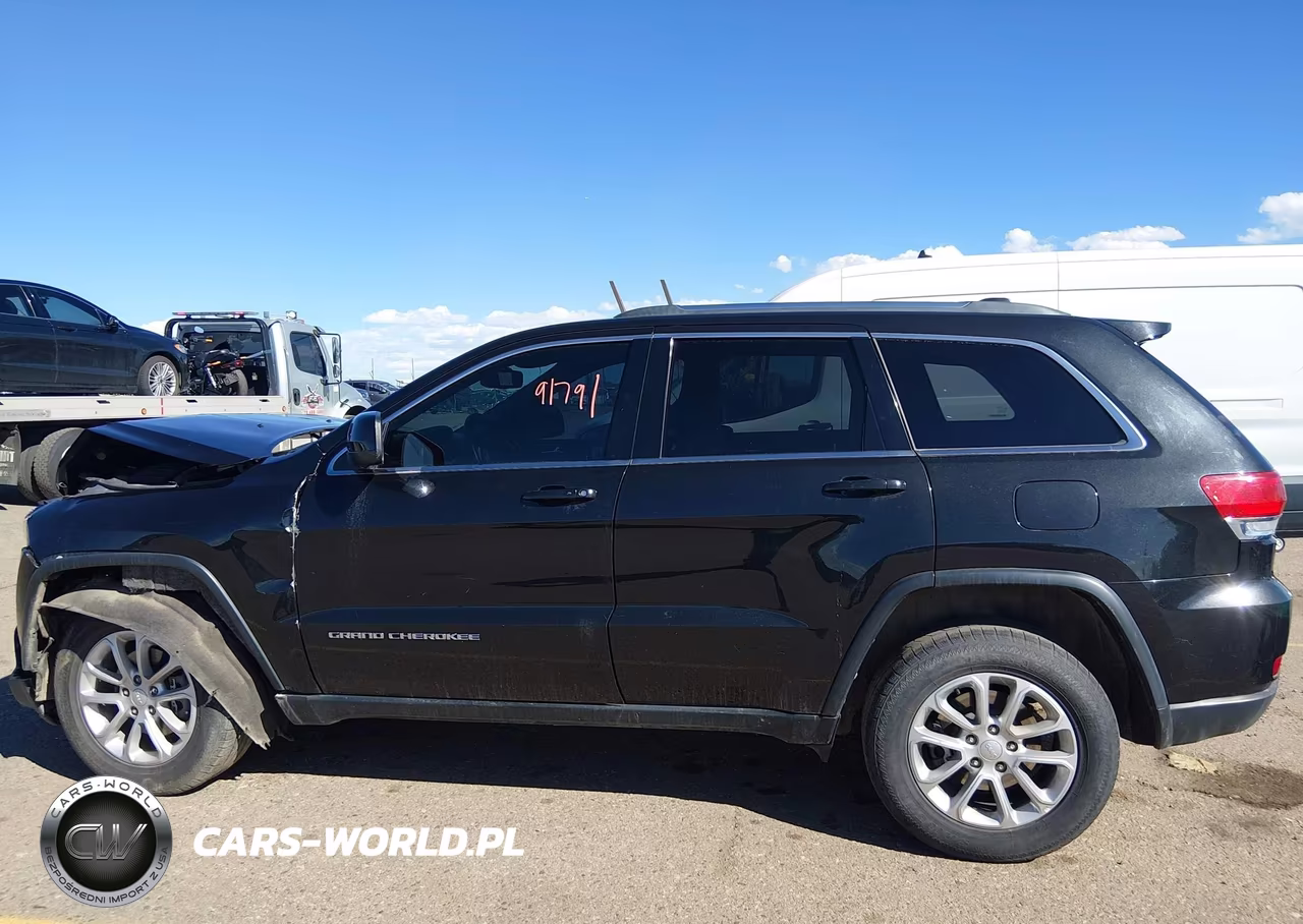 2014 Jeep Grand Cherokee Laredo VIN:1C4RJFAGXEC133017 - 14