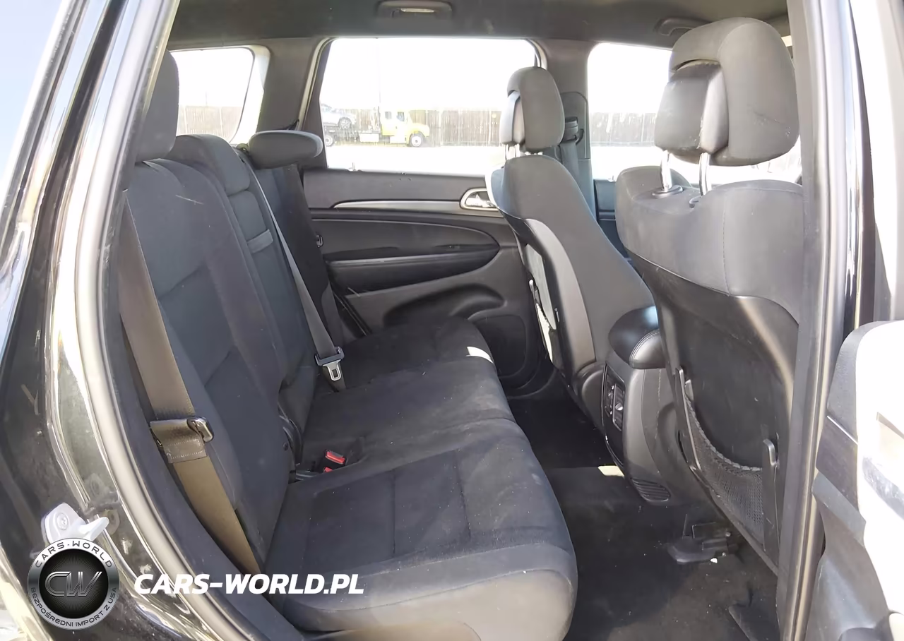 2014 Jeep Grand Cherokee Laredo VIN:1C4RJFAGXEC133017 - 8