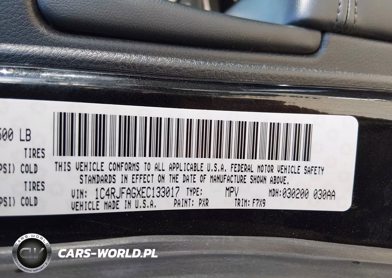 2014 Jeep Grand Cherokee Laredo VIN:1C4RJFAGXEC133017 - 9