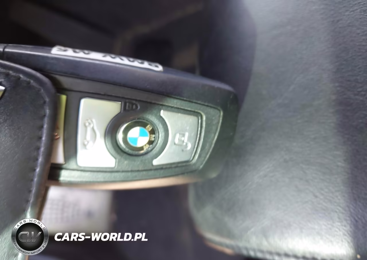 2013 BMW M5 VIN:WBSFV9C57DD096952 - 11