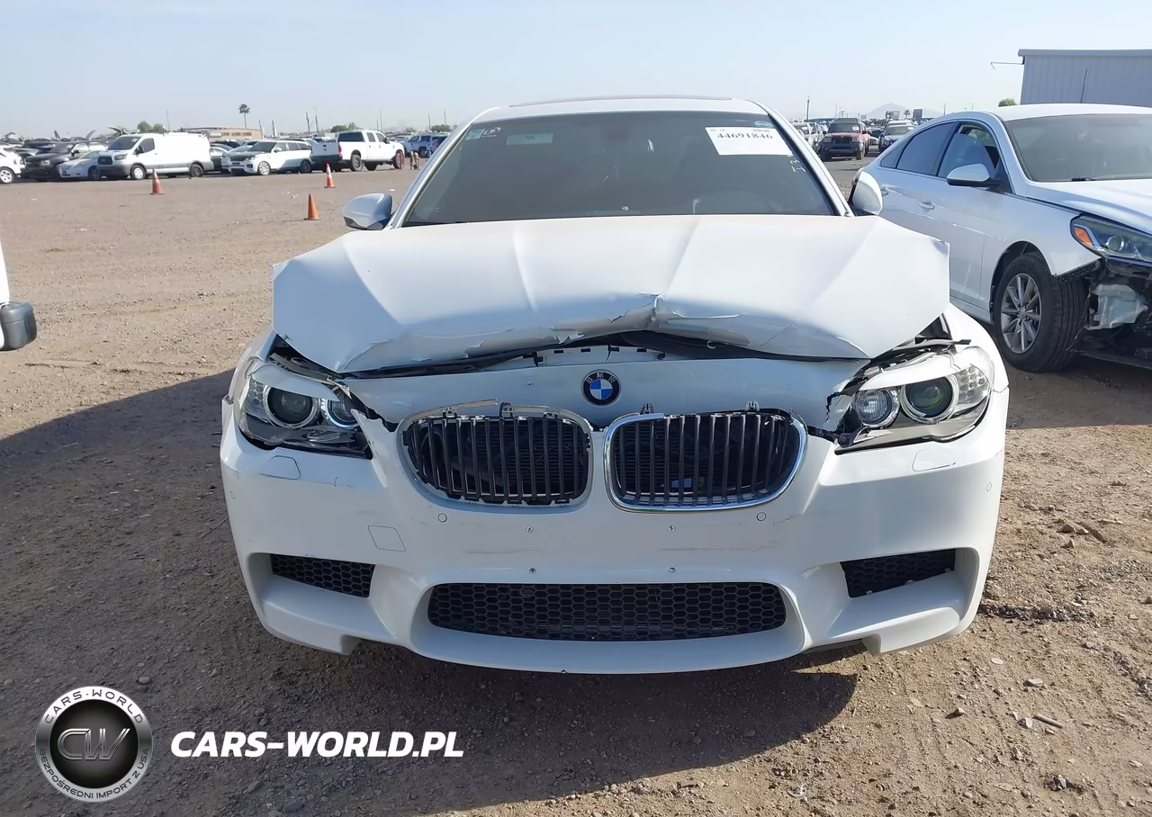 2013 BMW M5 VIN:WBSFV9C57DD096952 - 12
