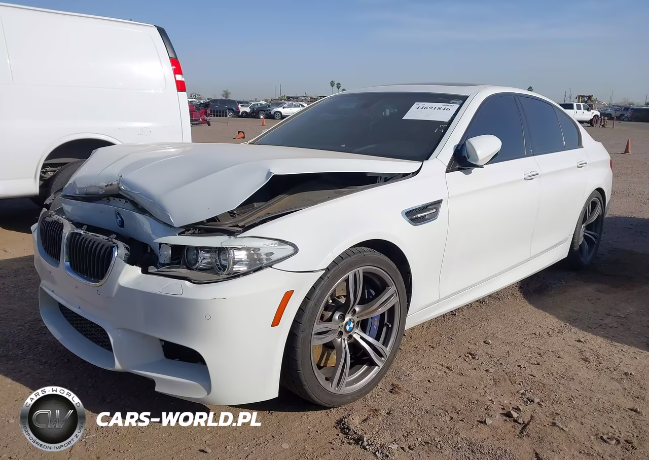 2013 BMW M5 VIN:WBSFV9C57DD096952 - 2