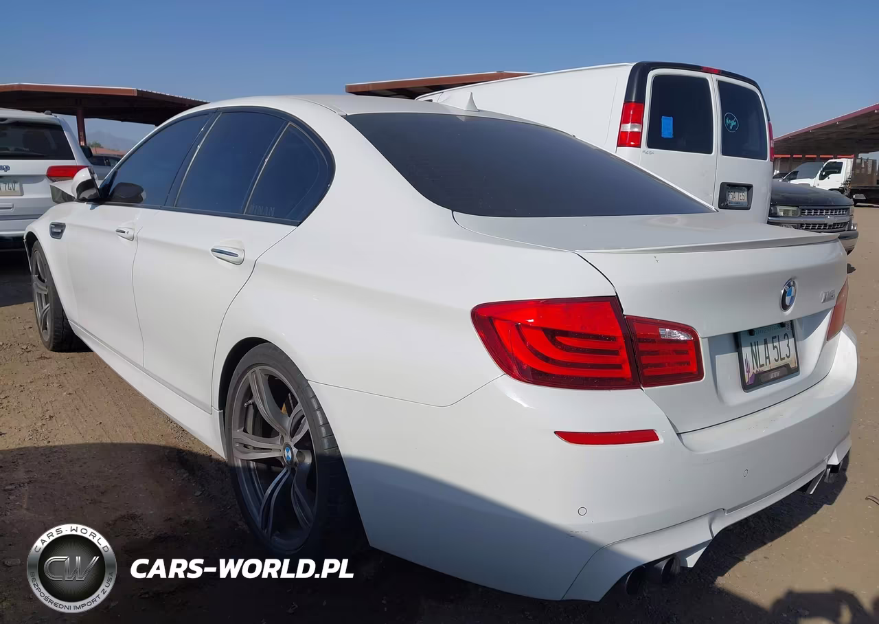 2013 BMW M5 VIN:WBSFV9C57DD096952 - 3