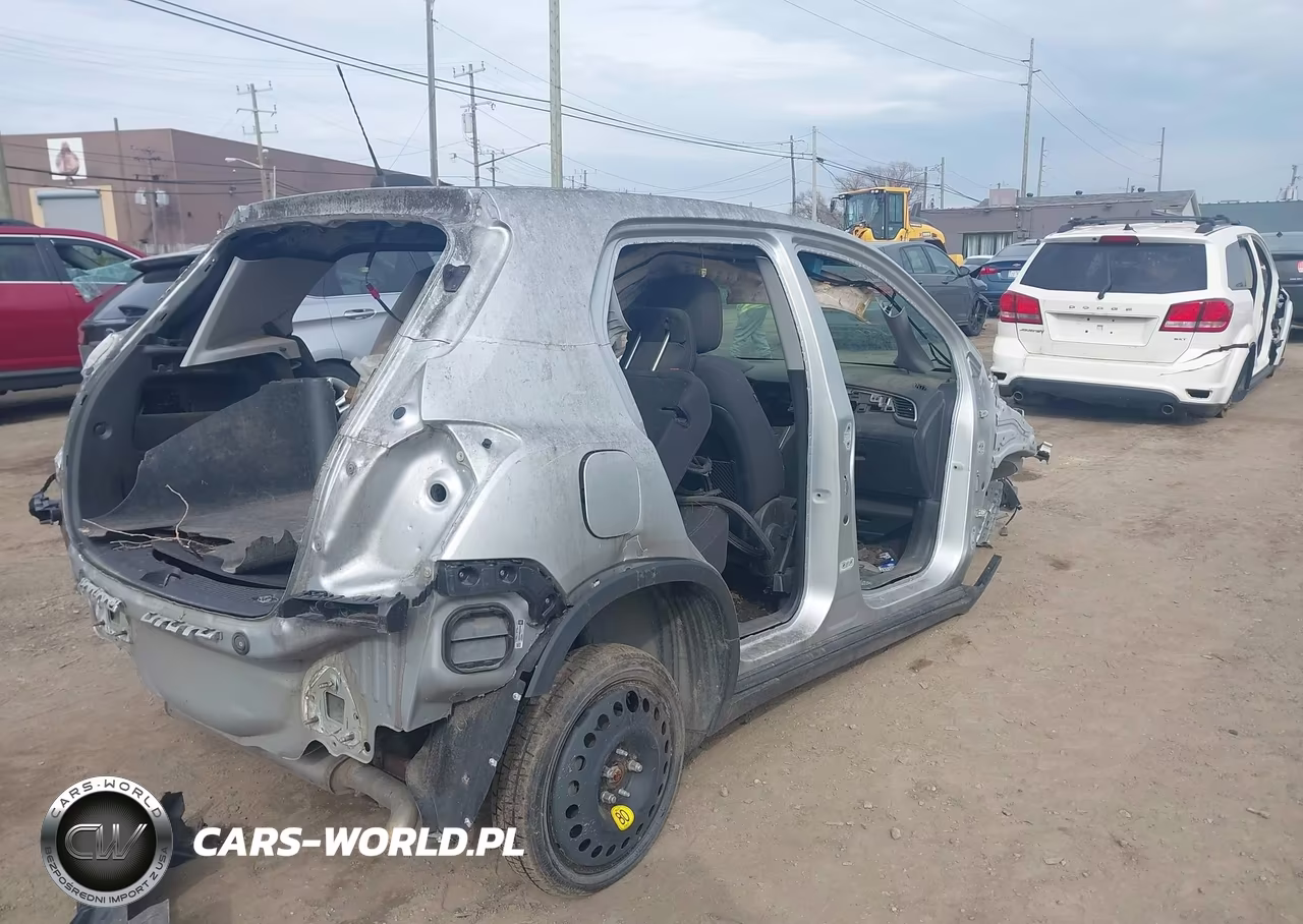 2019 Chevrolet Trax Ls VIN:3GNCJNSB6KL234016 - 4