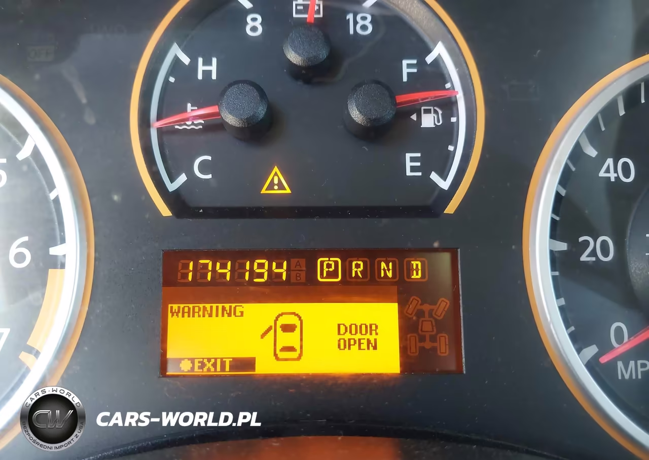 2015 Nissan Armada Sv VIN:5N1AA0ND1FN623292 - 15