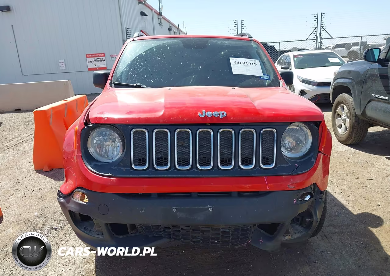 2018 Jeep Renegade Sport 4X4 VIN:ZACCJBAB2JPG66052 - 6