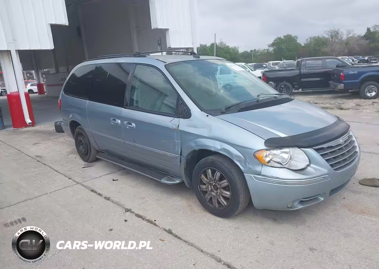 2005 Chrysler Town & Country Touring
