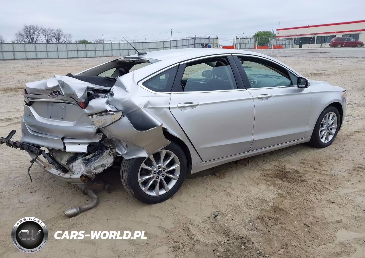 2017 Ford Fusion Se VIN:3FA6P0HD7HR283009 - 4