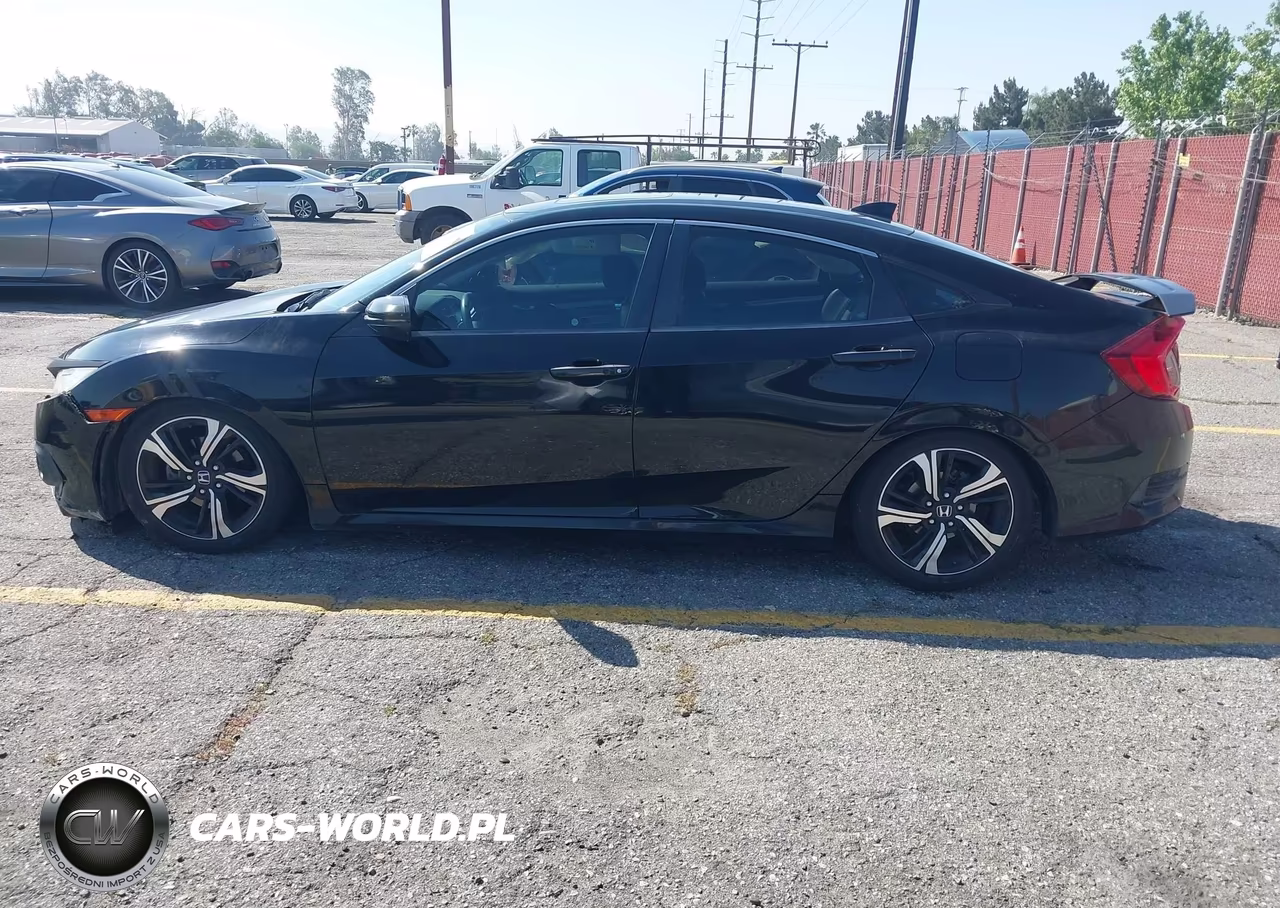 2017 Honda Civic Touring VIN:19XFC1F90HE005960 - 14