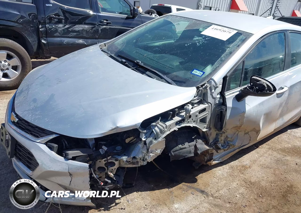 2017 Chevrolet Cruze Lt Auto VIN:1G1BE5SM3H7225662 - 6