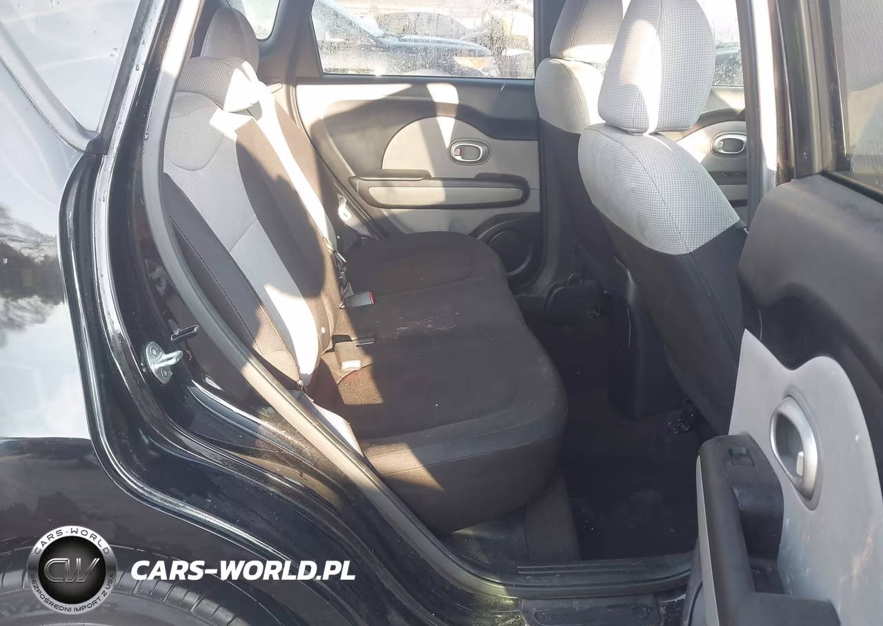 2016 Kia Soul VIN:KNDJN2A21G7288226 - 8