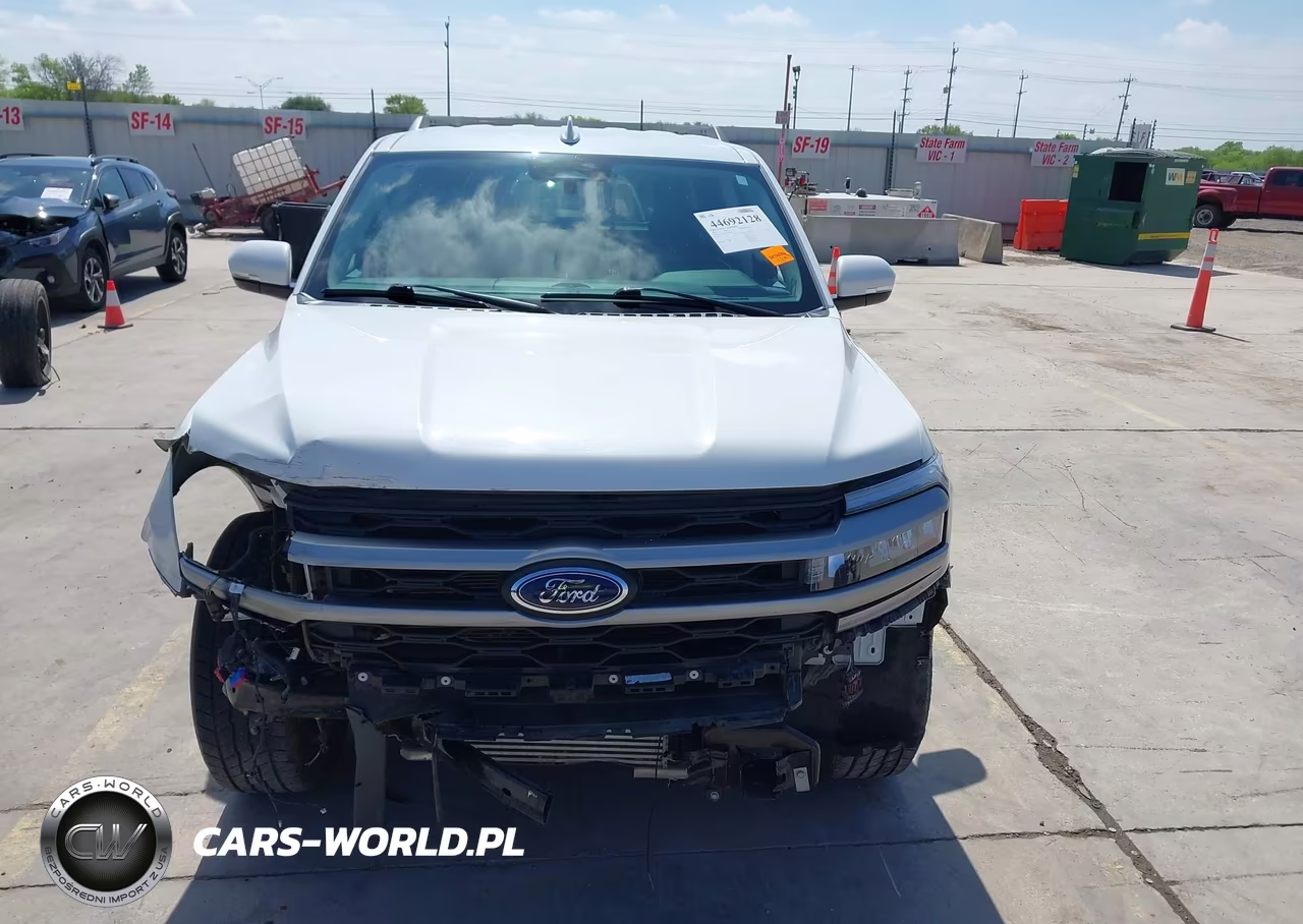 2024 Ford Expedition Xlt VIN:1FMJU1H89REA40694 - 13