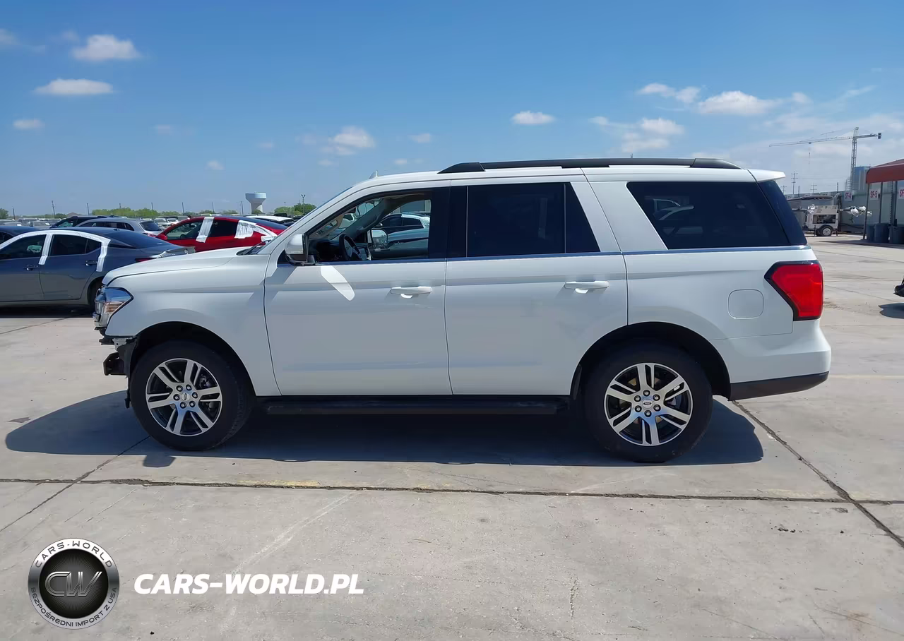2024 Ford Expedition Xlt VIN:1FMJU1H89REA40694 - 15
