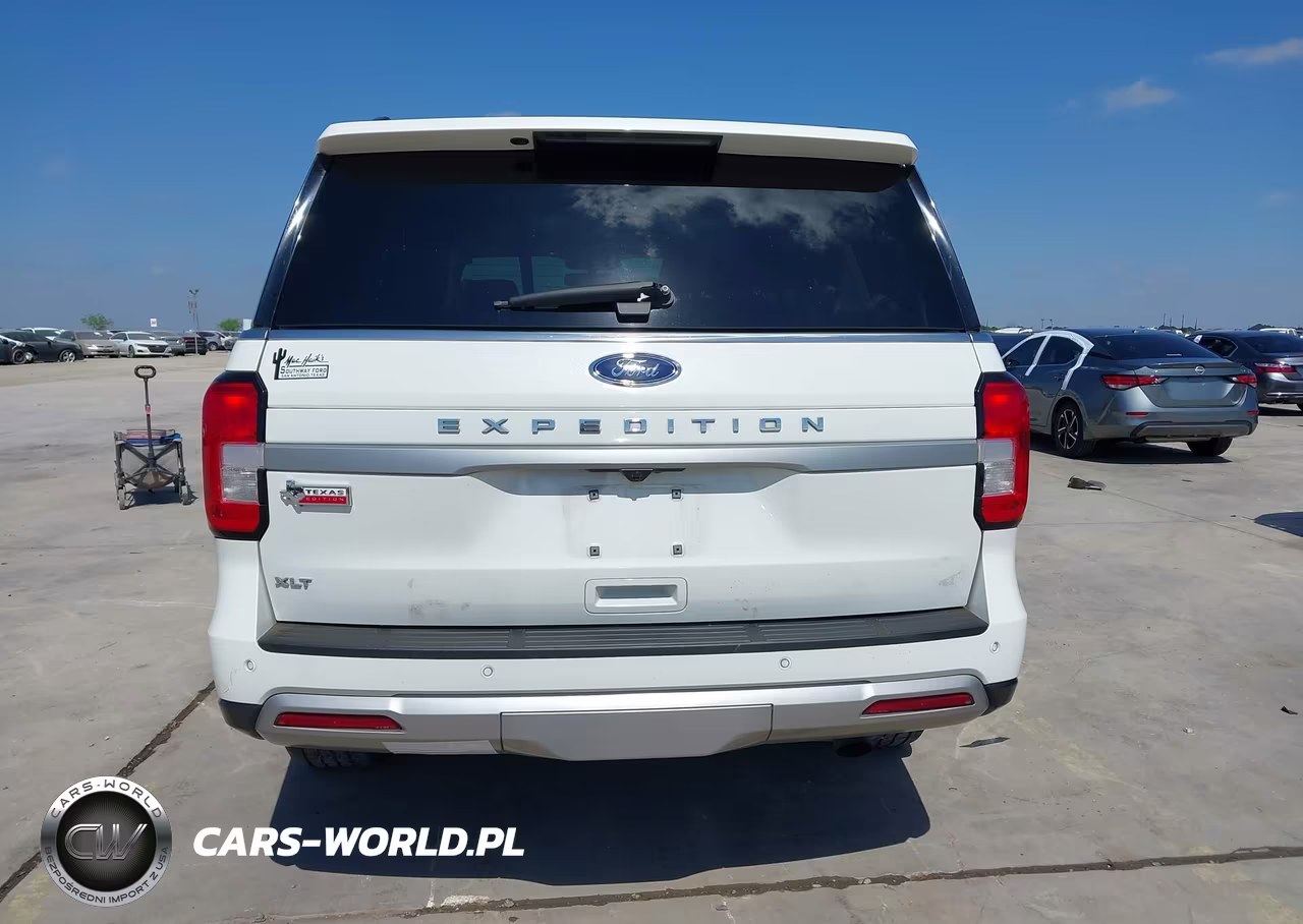 2024 Ford Expedition Xlt VIN:1FMJU1H89REA40694 - 17