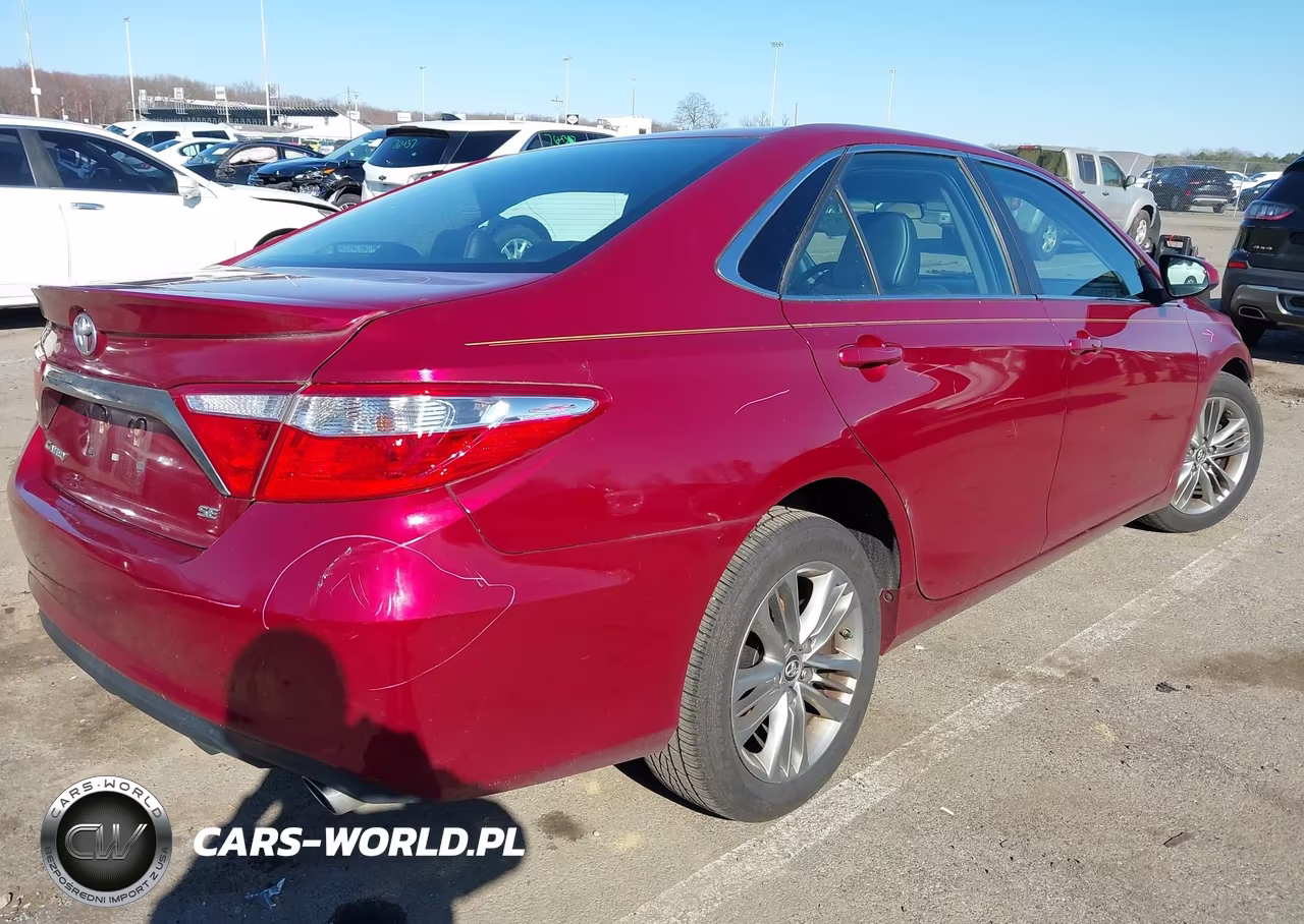 2017 Toyota Camry Se VIN:4T1BF1FK0HU670895 - 4