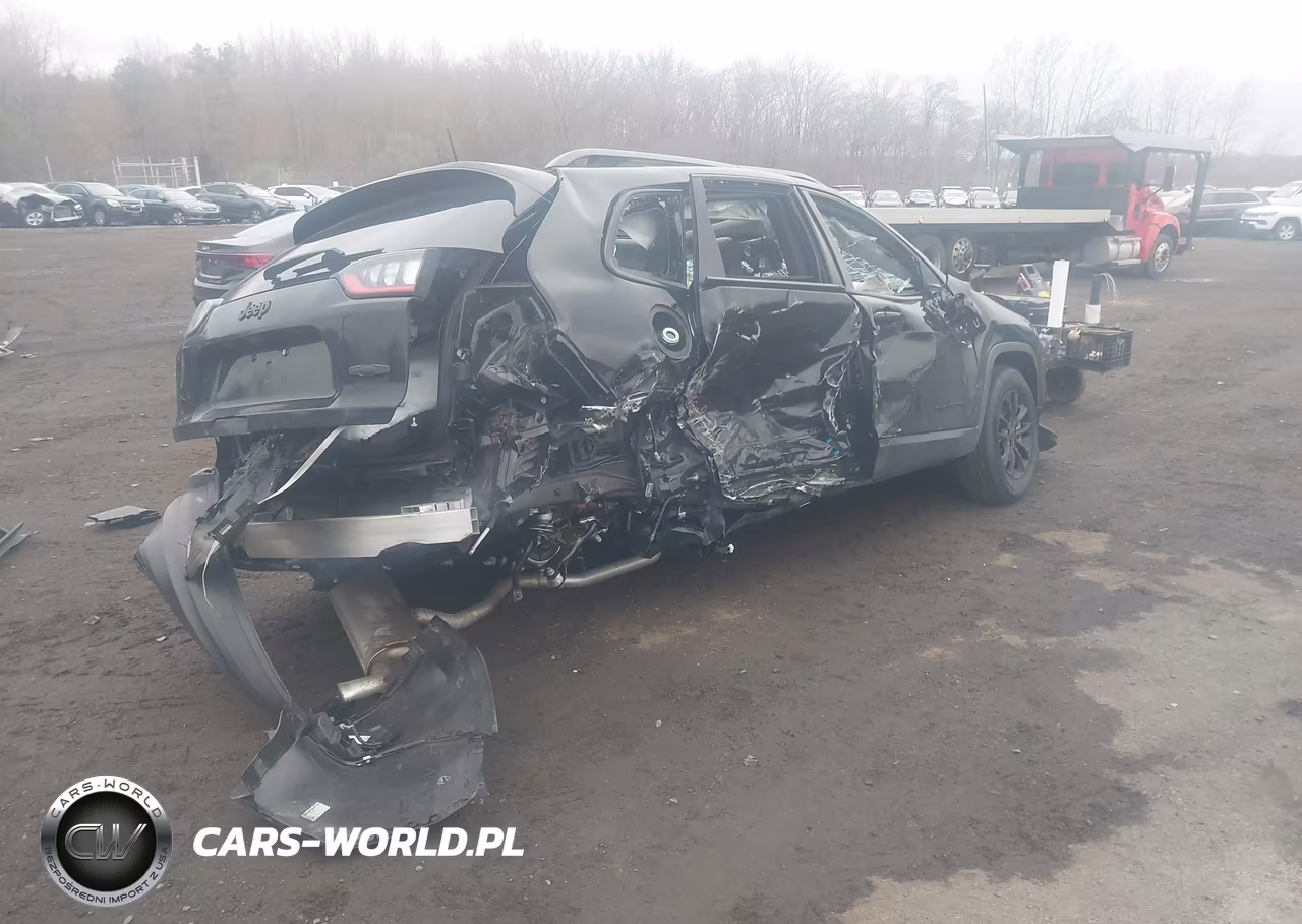 2022 Jeep Cherokee Latitude Lux 4X4 VIN:1C4PJMMN3ND513672 - 4