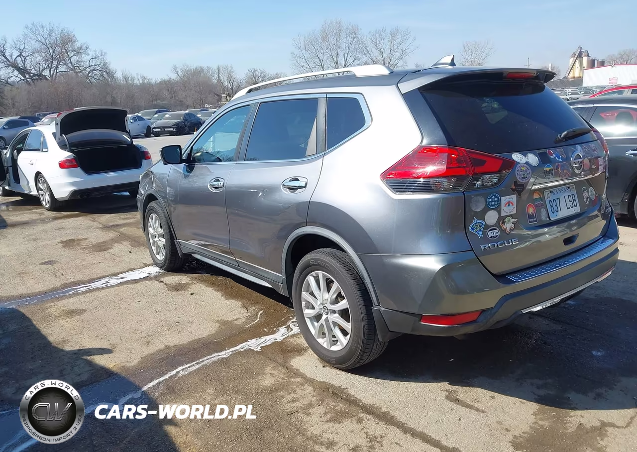 2017 Nissan Rogue Sv VIN:KNMAT2MV9HP619339 - 3