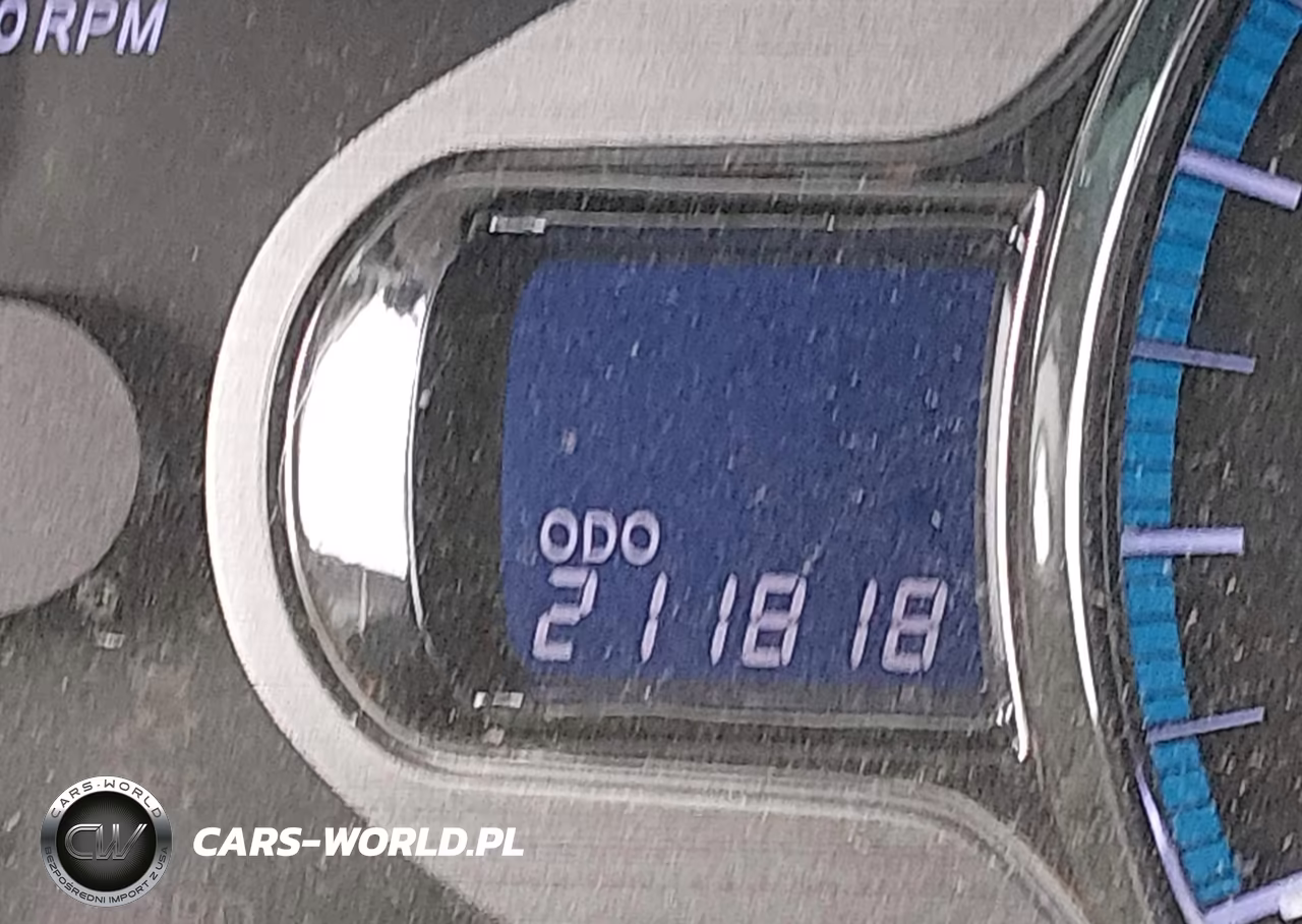 2011 Toyota Sienna Limited V6 VIN:5TDYK3DC3BS097830 - 16