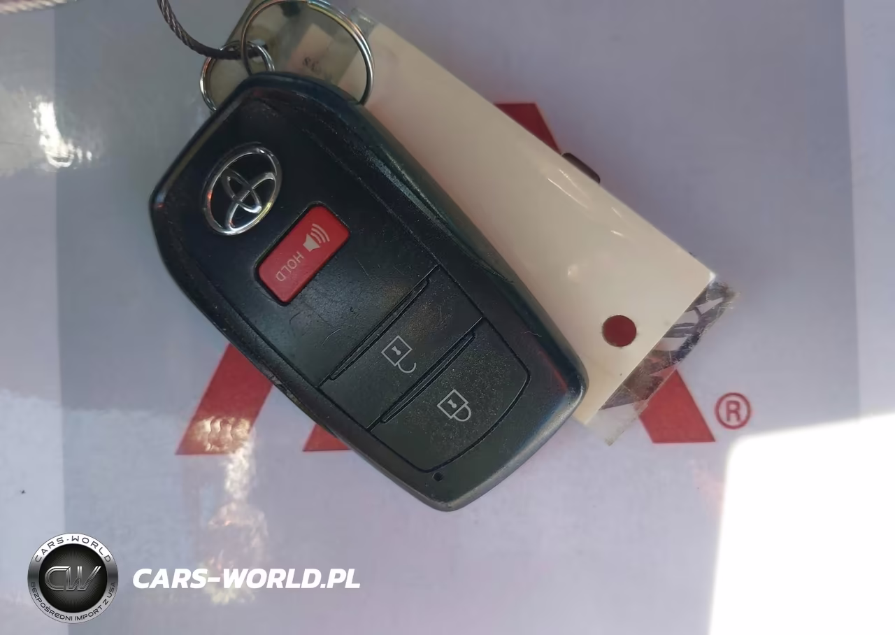 2023 Toyota Corolla Cross Le VIN:7MUCAAAG7PV048345 - 11