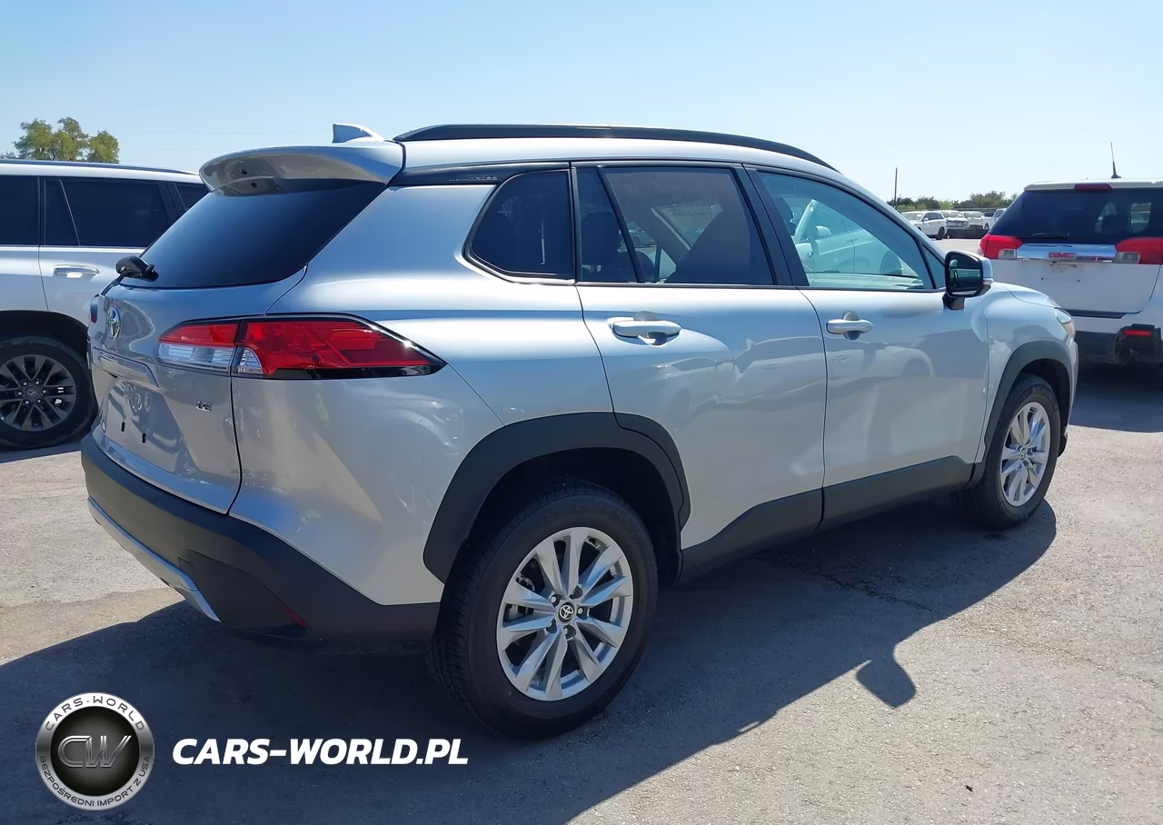 2023 Toyota Corolla Cross Le VIN:7MUCAAAG7PV048345 - 4