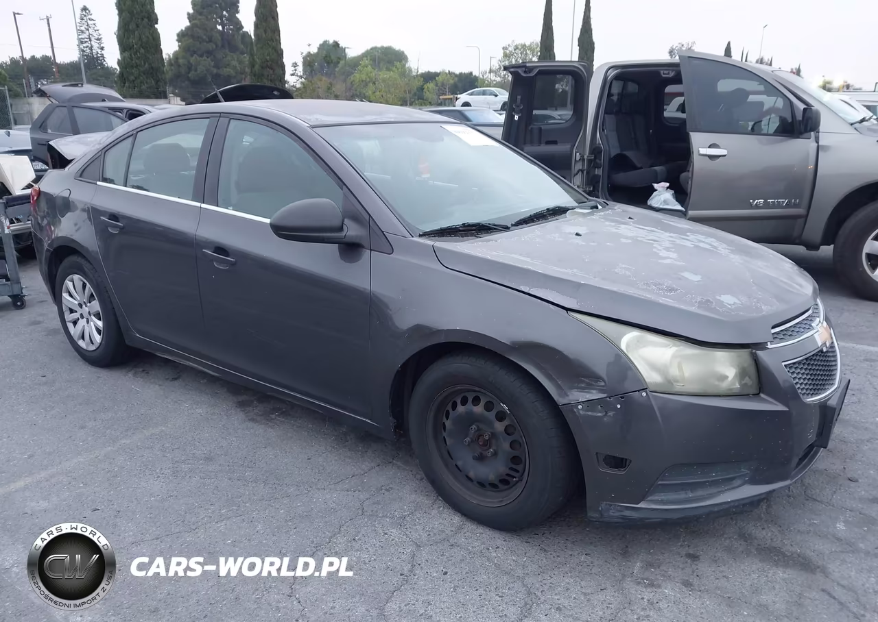 2011 Chevrolet Cruze Ls – zdjęcie 1 z 19