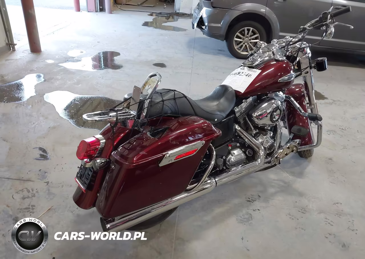 2015 Harley-Davidson Fld Switchback VIN:1HD1GZM19FC307180 - 4