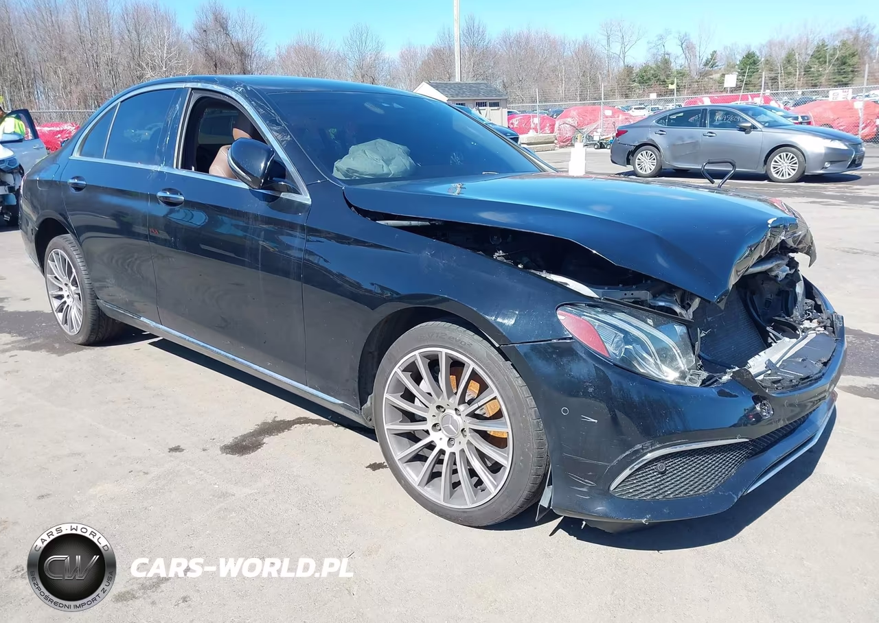2018 Mercedes-Benz E 300 4Matic VIN:WDDZF4KB3JA435804 - 1