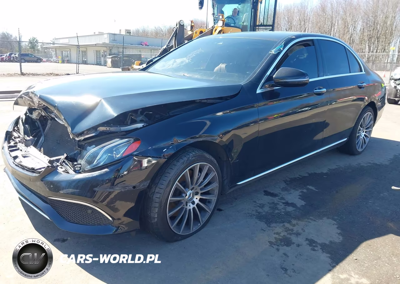 2018 Mercedes-Benz E 300 4Matic VIN:WDDZF4KB3JA435804 - 2