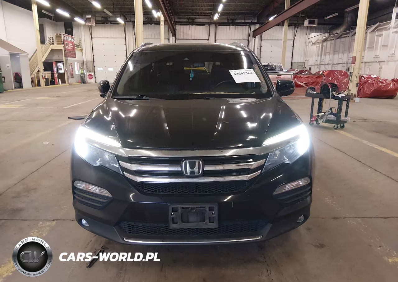 2017 Honda Pilot Touring VIN:5FNYF6H91HB093793 - 12