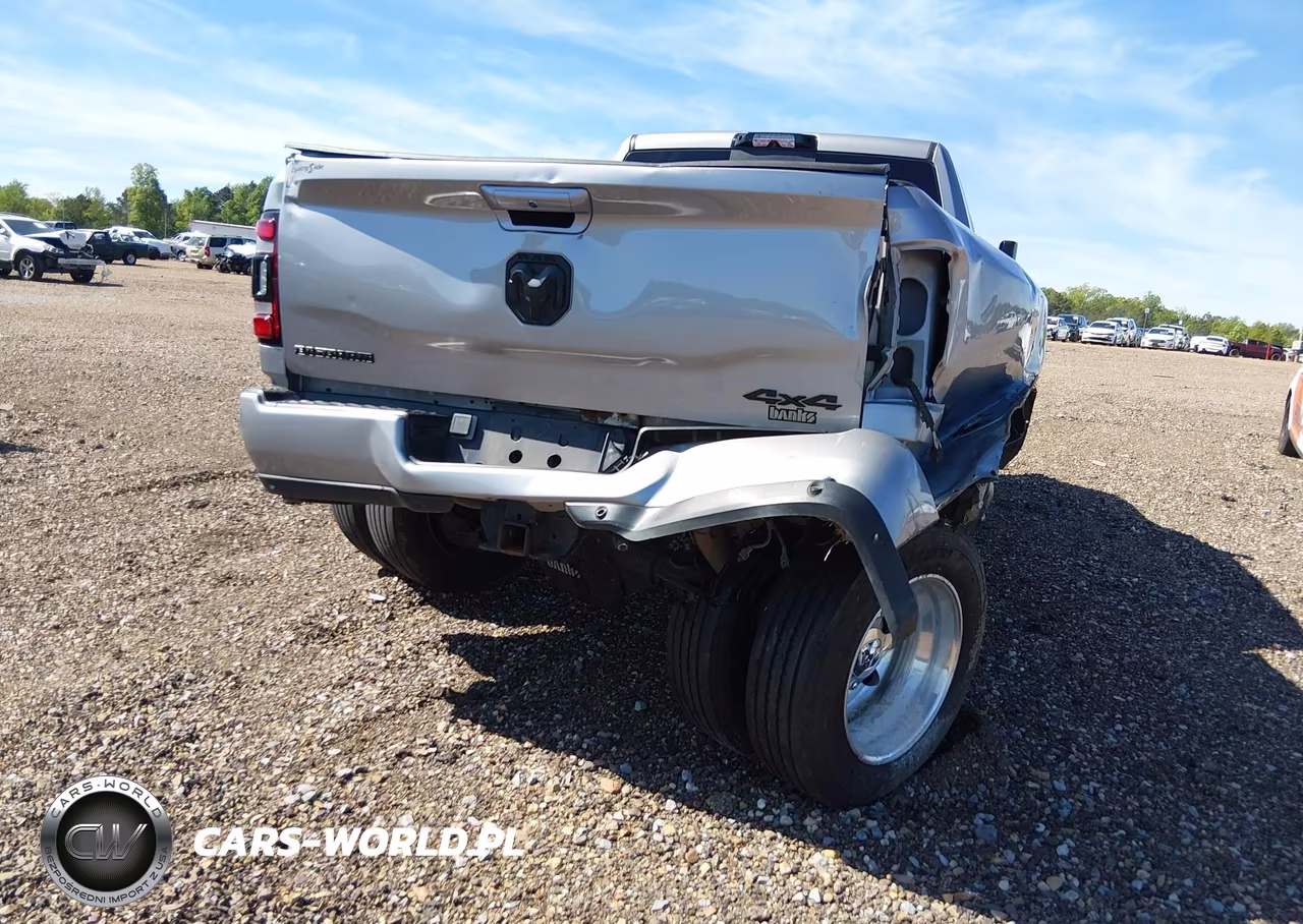 2022 Ram 3500 Big Horn 4X4 6'4 Box VIN:3C63RRLL3NG334840 - 11