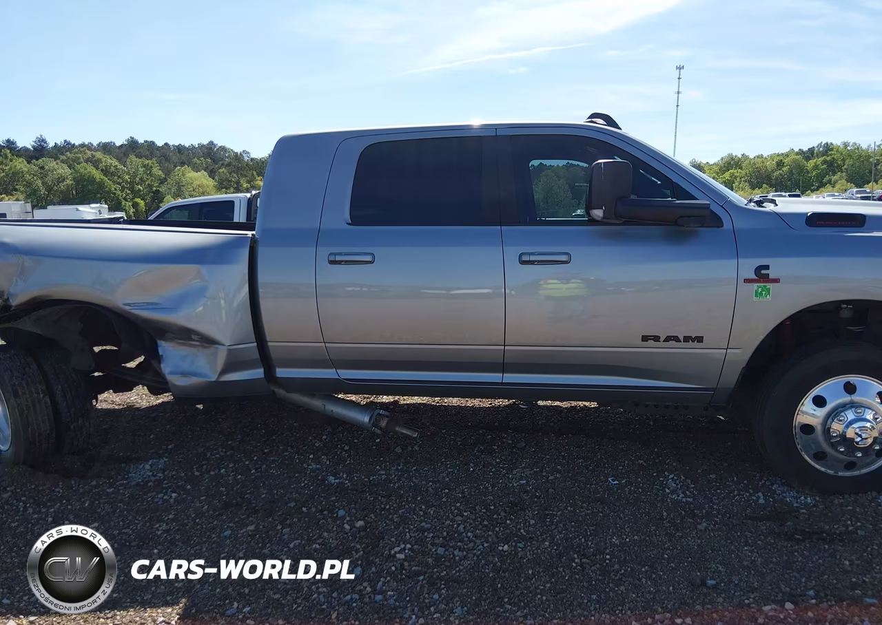 2022 Ram 3500 Big Horn 4X4 6'4 Box VIN:3C63RRLL3NG334840 - 13