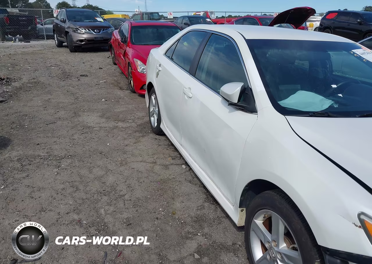 2014 Toyota Camry Se VIN:4T1BF1FK4EU454723 - 20