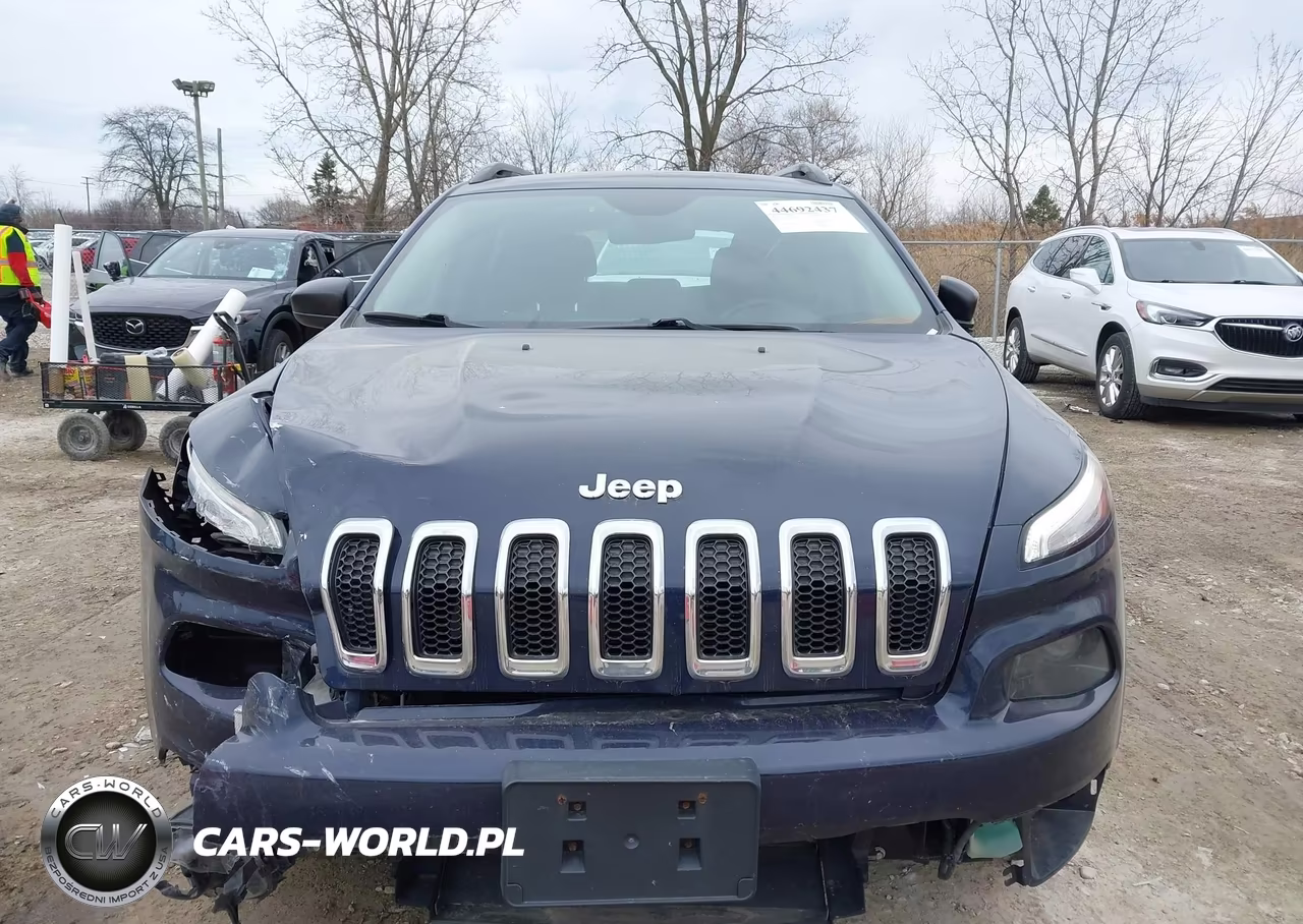 2015 Jeep Cherokee Sport VIN:1C4PJMAB3FW735130 - 13
