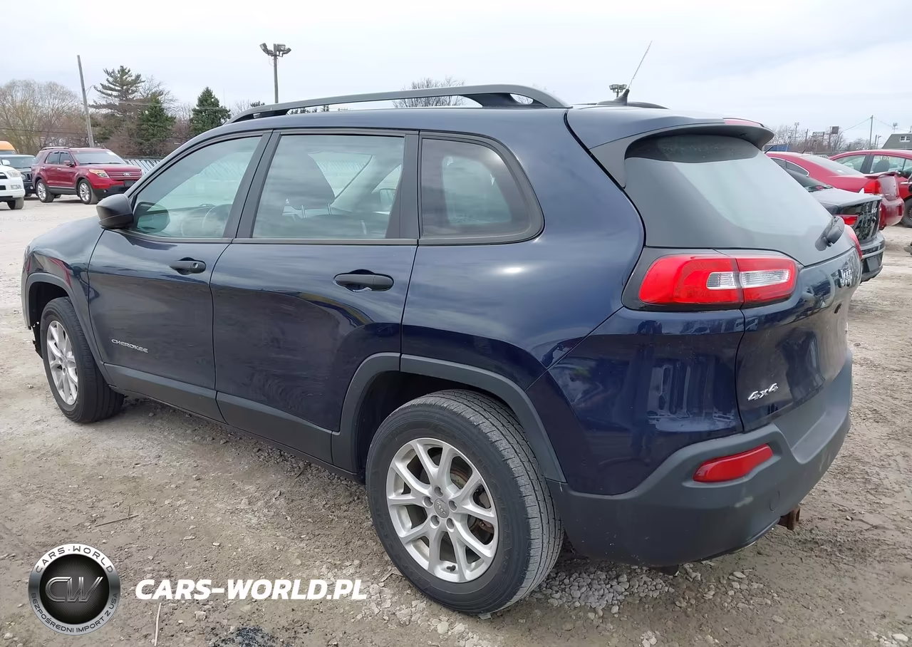 2015 Jeep Cherokee Sport VIN:1C4PJMAB3FW735130 - 3