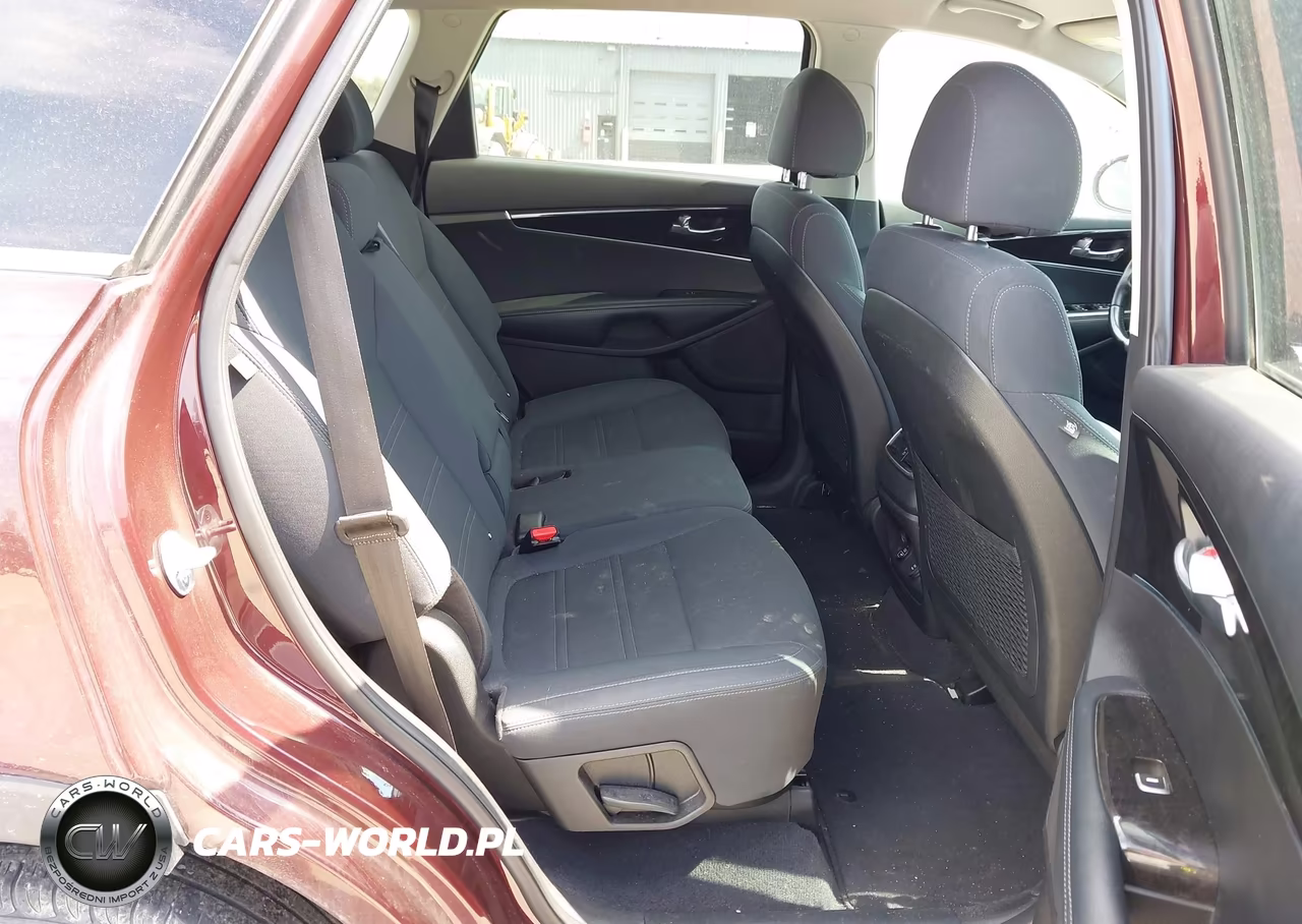 2018 Kia Sorento 2.4L Lx VIN:5XYPGDA38JG412561 - 8