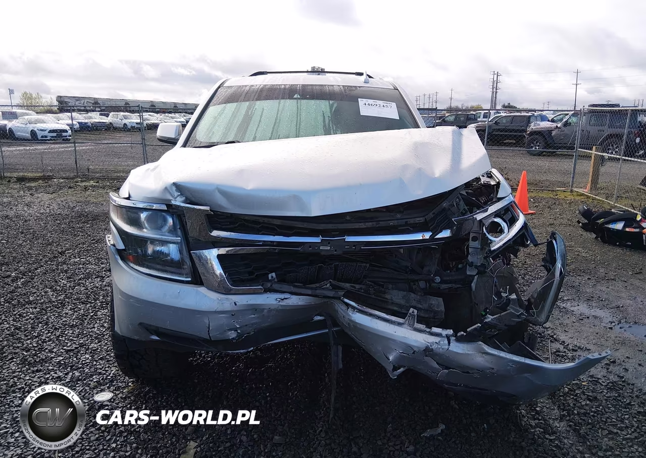 2017 Chevrolet Suburban Lt VIN:1GNSKHKC1HR361891 - 12