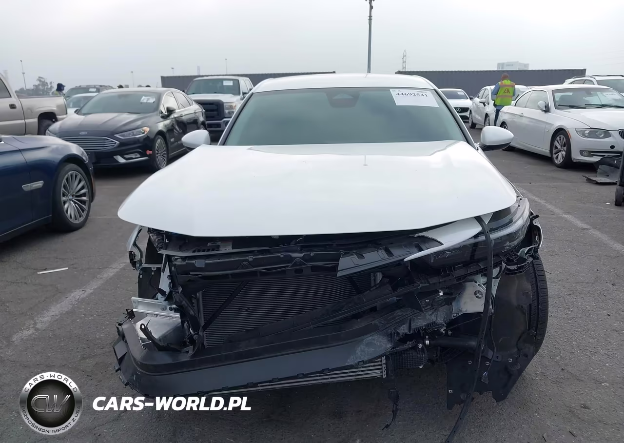 2025 Honda Accord Lx VIN:1HGCY1F24SA017340 - 13