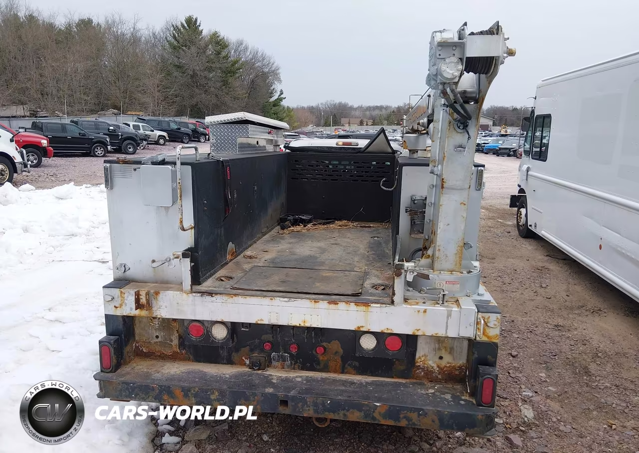 2009 Ford F-550 Chassis Xl-Xlt VIN:1FDAF56R49EA32032 - 18